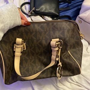 Micheal Kors bag